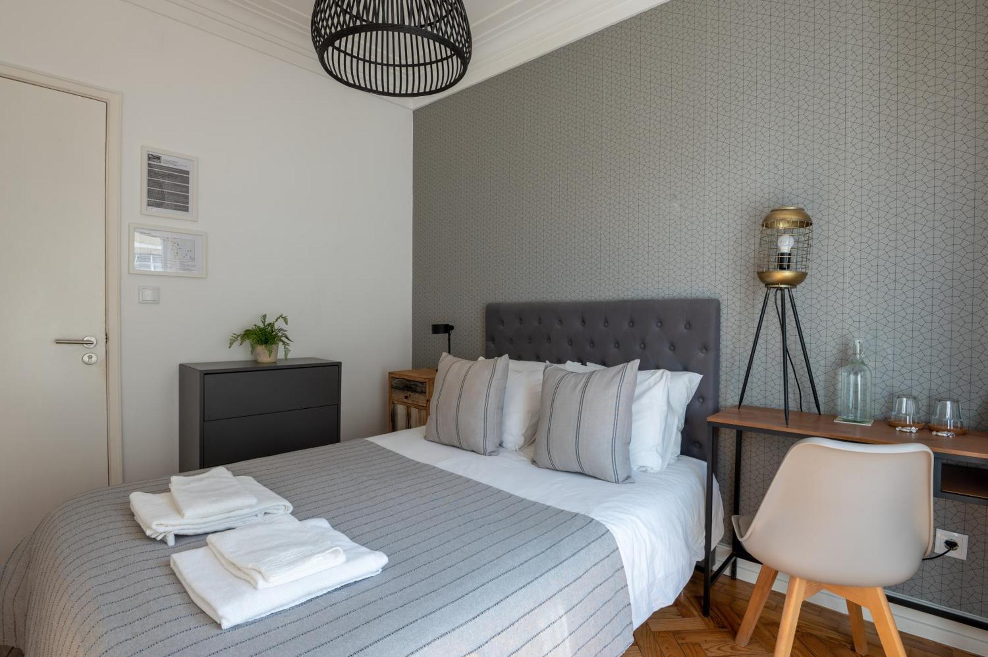 Dumont Lisbon Guesthouse Room photo